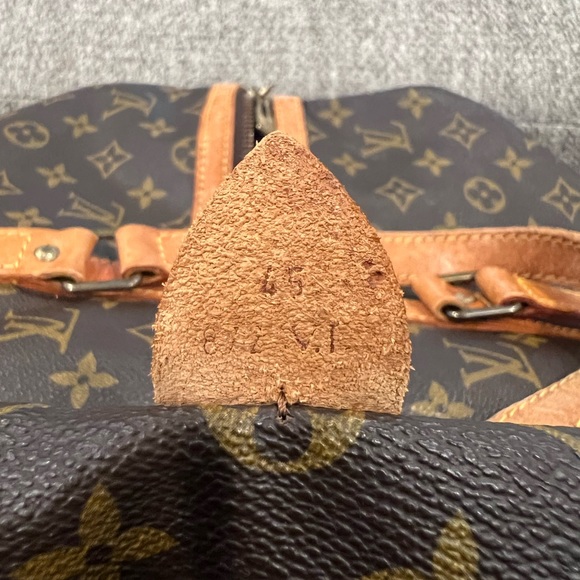 Vintage Louis Vuitton Duffle Bag - Picture 5 of 9